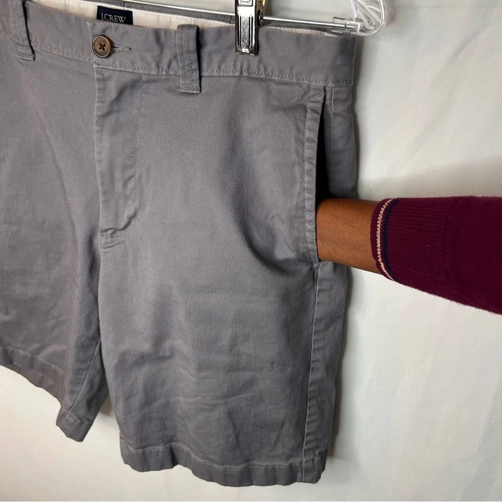 J.Crew Re-Imagine Men’s Short Gray Pants W31 X 9”Inseam